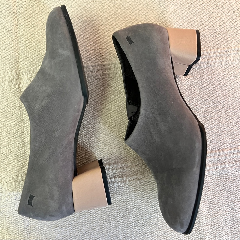 Camper Kara Grey and Cream Block Heel Pump Shoes - Picture 8 of 10